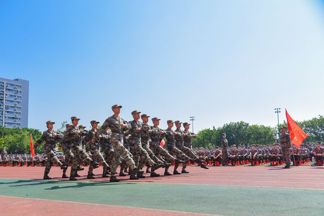 军训版小苹果歌词军训歌萌萌哒天团歌词-第2张图片-太平洋在线下载