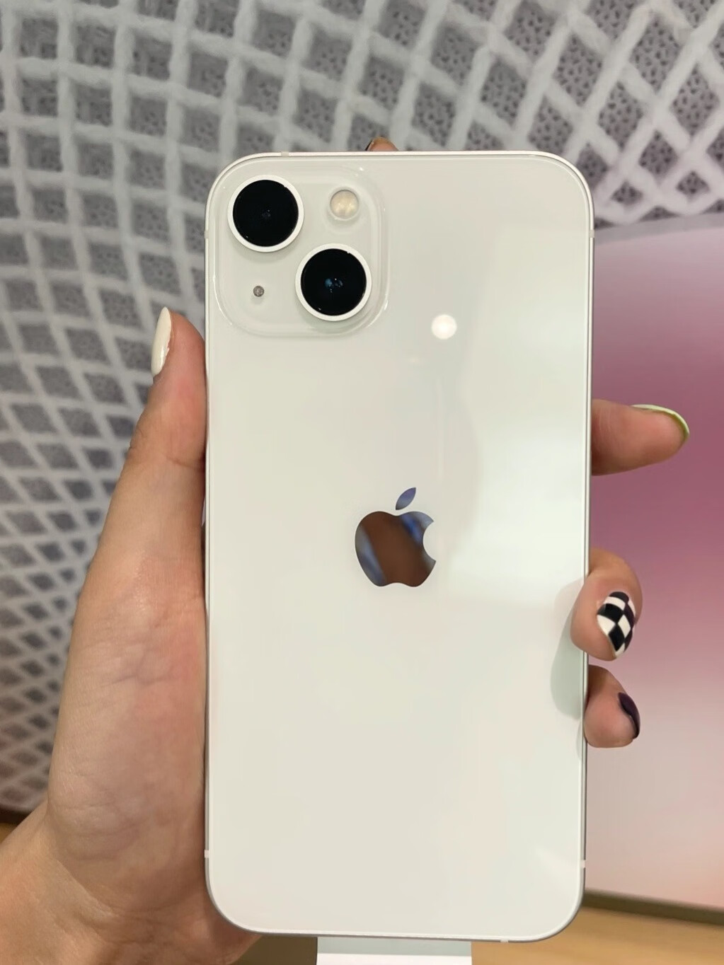 苹果13公开版基础版(苹果13公开版和官方版有什么区别)-第5张图片-QuickQ官网 苹果13公开版基础版(苹果13公开版和官方版有什么区别)-第5张图片-QuickQ官网